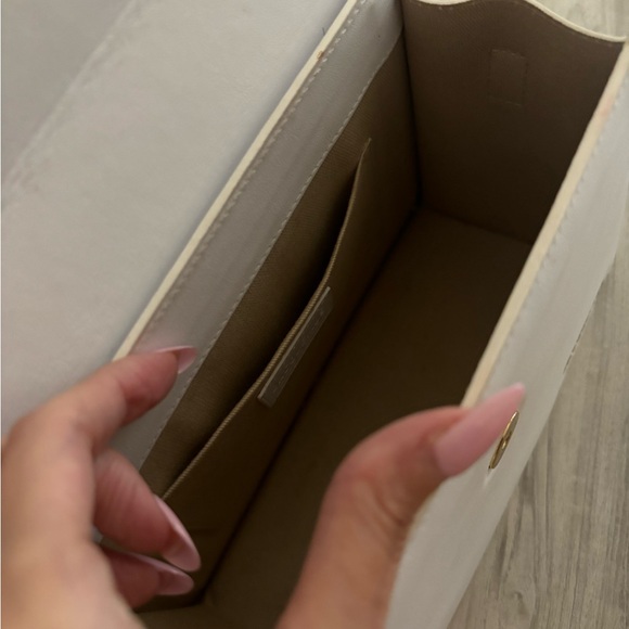 Jacquemus Le Grand Chiquito!! - Picture 3 of 5